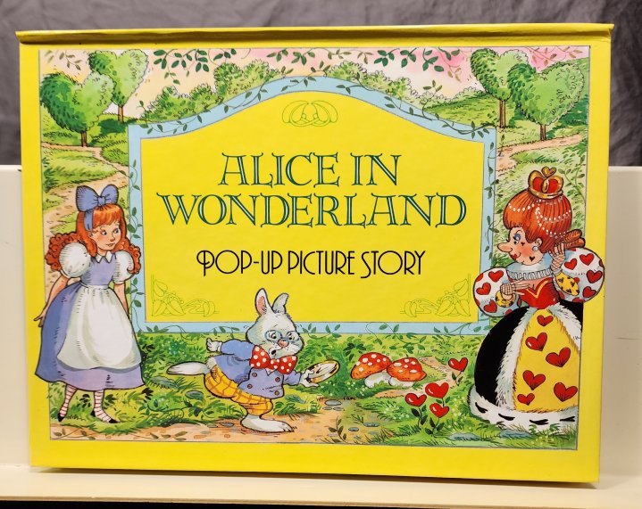 Alice In Wonderland Pop-up Picture Story